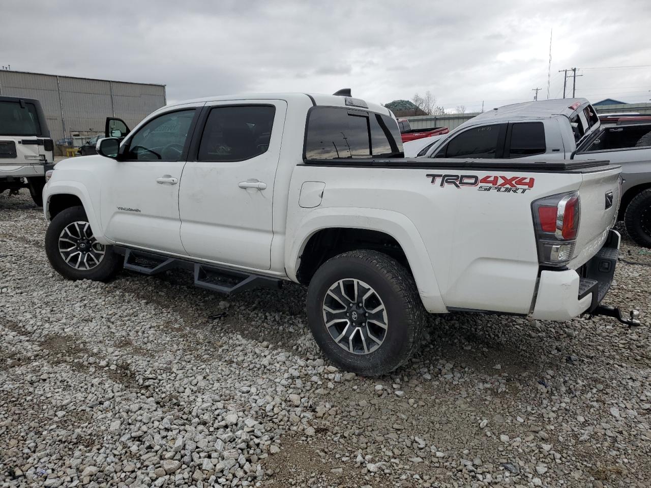 Изображение 2 2022 TOYOTA TACOMA DOUBLE CAB 2022 с VIN 3TMCZ5AN7NM507914
