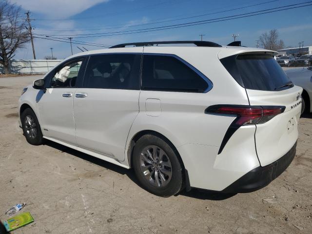 Image 2 of 2021 TOYOTA SIENNA XLE 2021 with VIN 5TDJRKEC4MS022904