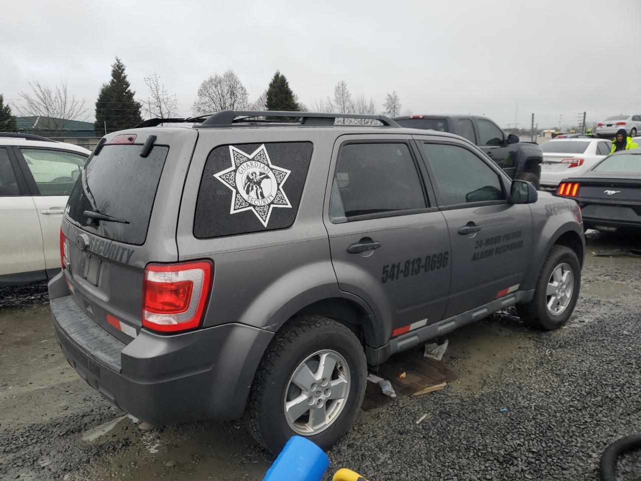 Image 3 of 2010 FORD ESCAPE XLT 2010 with VIN 1FMCU0D71AKC63995