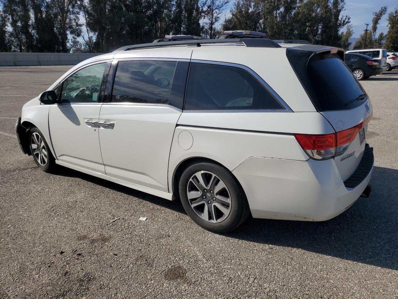 Obraz 2 z 2014 HONDA ODYSSEY TOURING 2014 z VIN 5FNRL5H9XEB132657