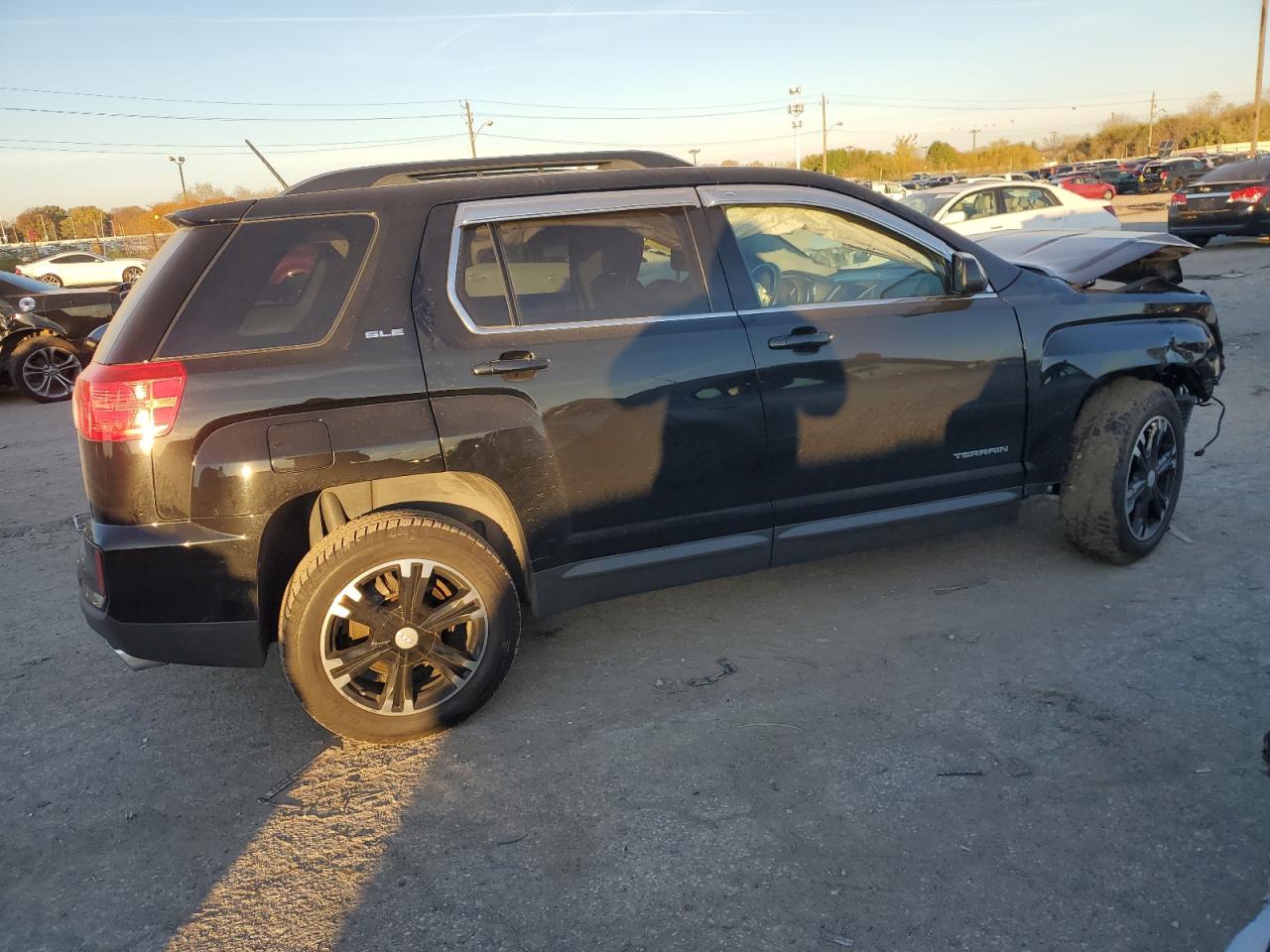 Obraz 3 z 2017 GMC TERRAIN SLE 2017 z VIN 2GKFLNE39H6325240