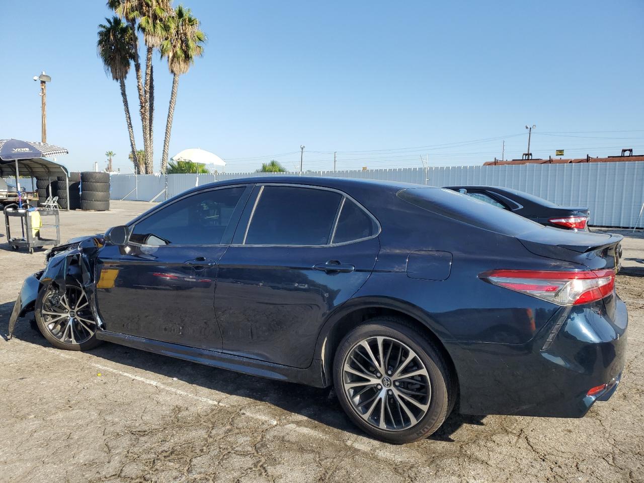 Obraz 2 z 2018 TOYOTA CAMRY L 2018 z VIN JTNB11HK2J3024636