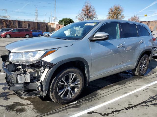 Obraz 1 z 2018 TOYOTA HIGHLANDER LE 2018 z VIN 5TDBZRFH8JS825248