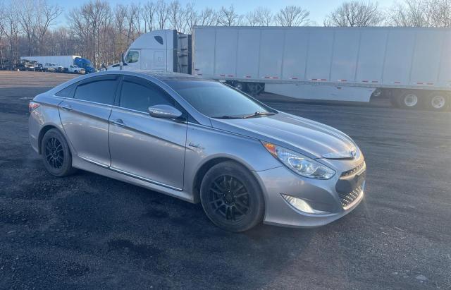 Image 1 of 2012 HYUNDAI SONATA HYBRID 2012 with VIN KMHEC4A45CA047797