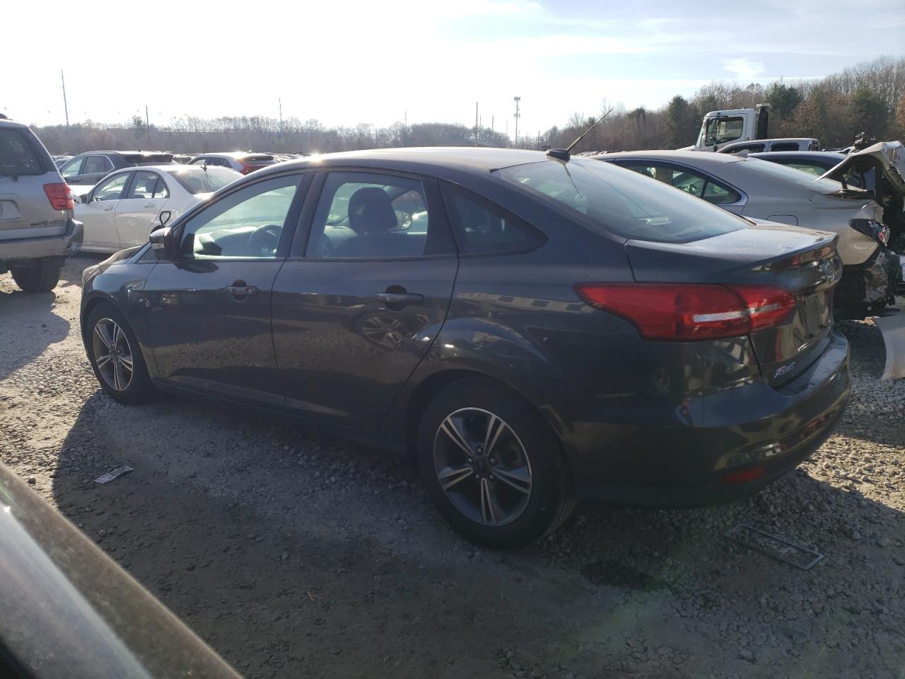 Obraz 2 z 2017 FORD FOCUS SE 2017 z VIN 1FADP3FE8HL293597