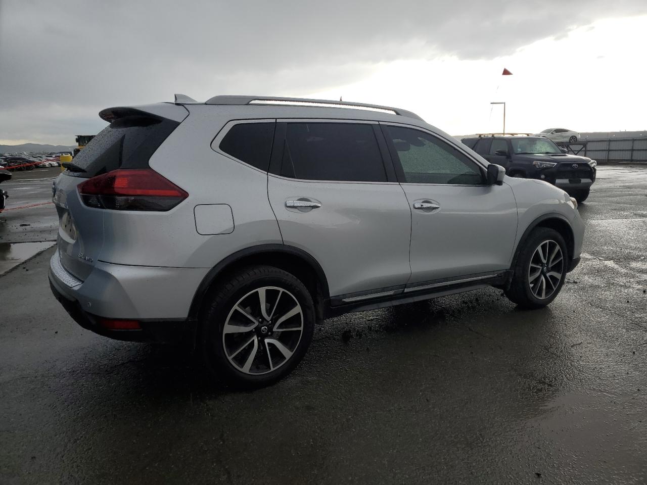 Obraz 3 z 2020 NISSAN ROGUE S 2020 z VIN 5N1AT2MV9LC764554