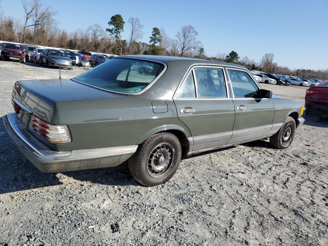 Image 3 of 1981 MERCEDES-BENZ 300 SD 1981 with VIN WDBCB20A3BB013715