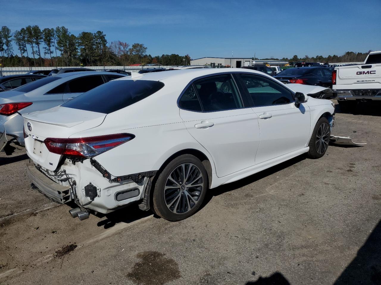 Obraz 3 z 2020 TOYOTA CAMRY SE 2020 z VIN 4T1M11AK5LU985442