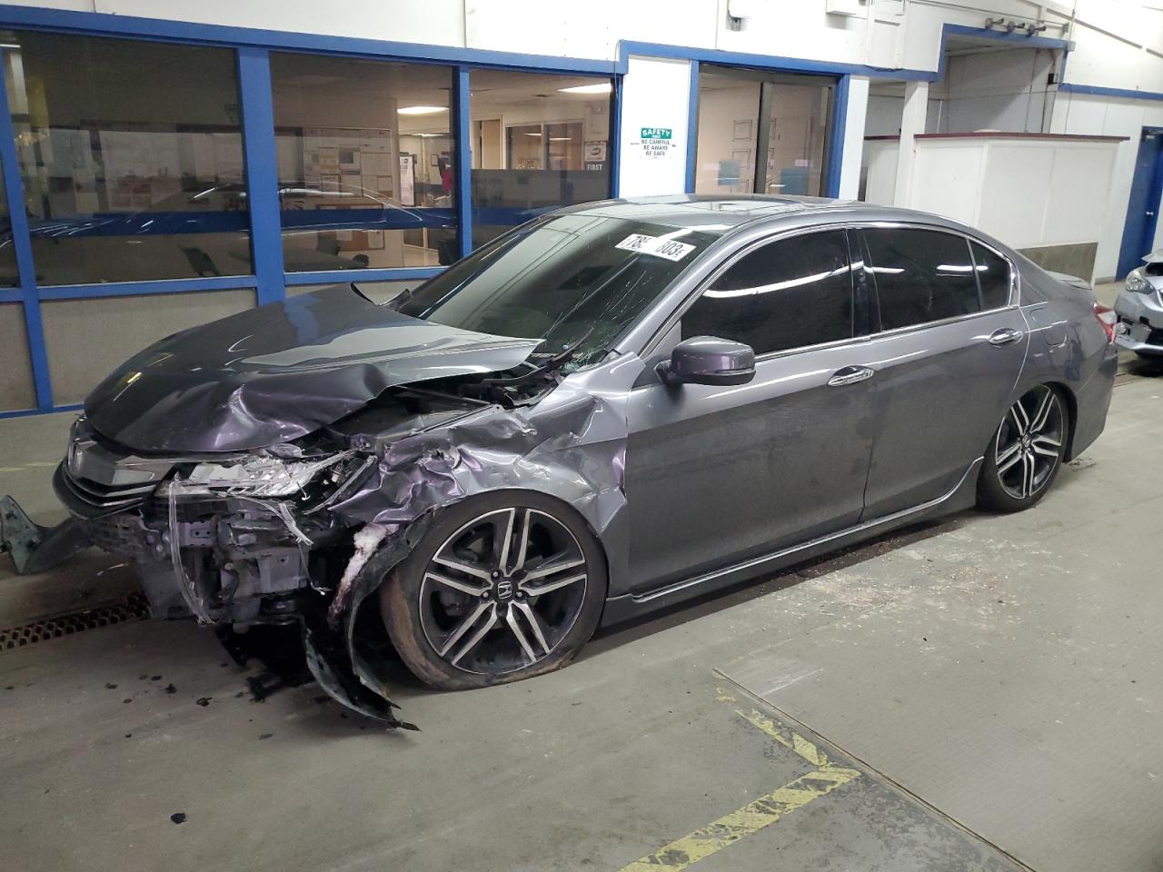 Image 1 of 2016 HONDA ACCORD TOURING 2016 with VIN 1HGCR3F90GA028168