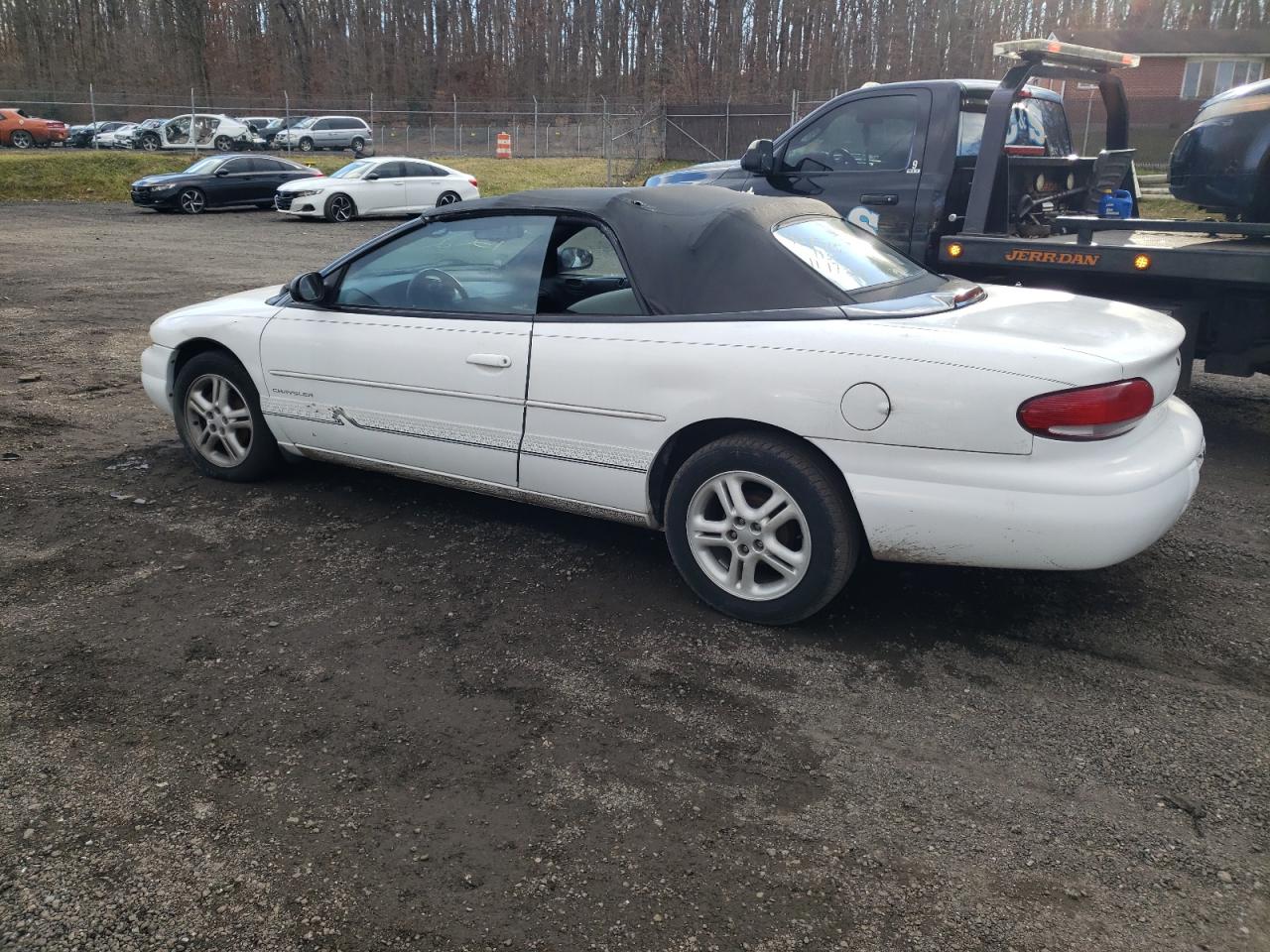 Obraz 2 z 1998 CHRYSLER SEBRING JX 1998 z VIN 3C3EL45H1WT259986