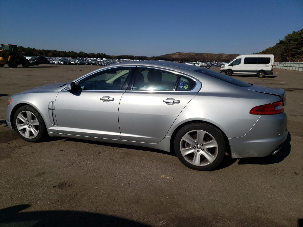 Image 2 of 2009 JAGUAR XF PREMIUM LUXURY 2009 with VIN SAJWA06B99HR41835