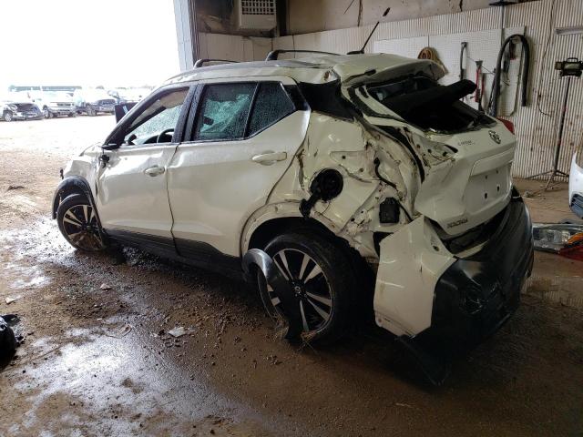 Image 2 of 2018 NISSAN KICKS S 2018 with VIN 3N1CP5CU1JL520901