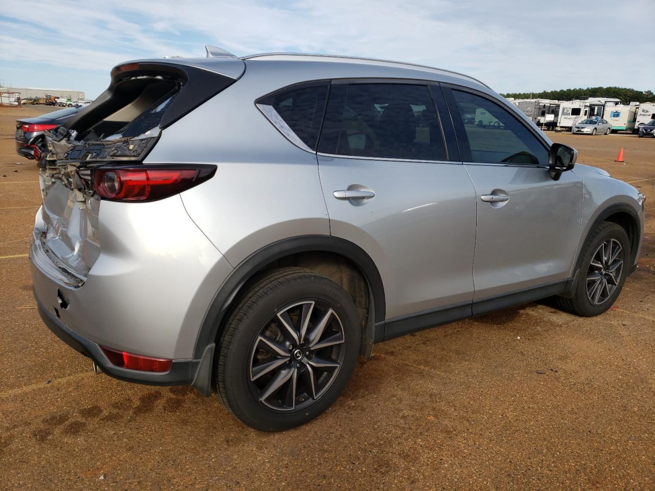 Image 3 of 2017 MAZDA CX-5 GRAND TOURING 2017 with VIN JM3KFBDL4H0224527