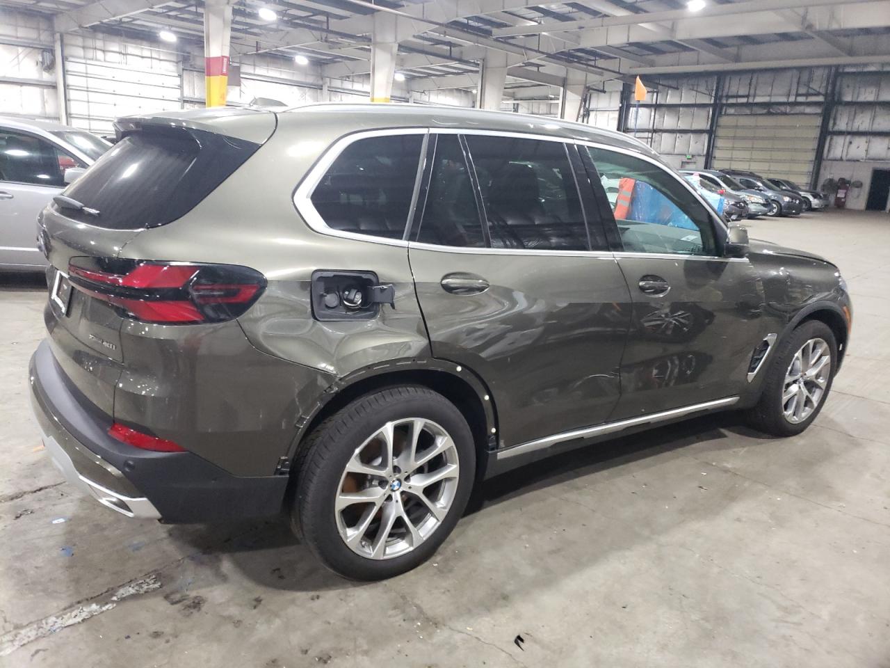 Image 3 of 2024 BMW X5 XDRIVE40I 2024 with VIN 5UX23EU04R9S74929