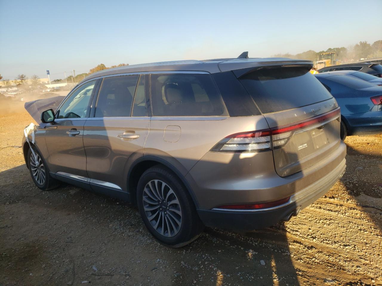 Image 2 of 2021 LINCOLN AVIATOR RESERVE 2021 with VIN 5LM5J7WC5MGL14424