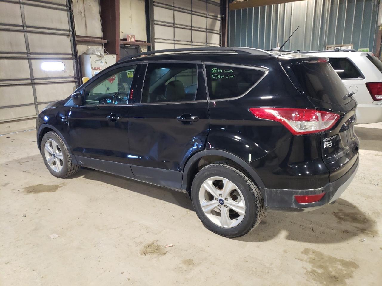 Image 2 of 2016 FORD ESCAPE SE 2016 with VIN 1FMCU9GX4GUC09300