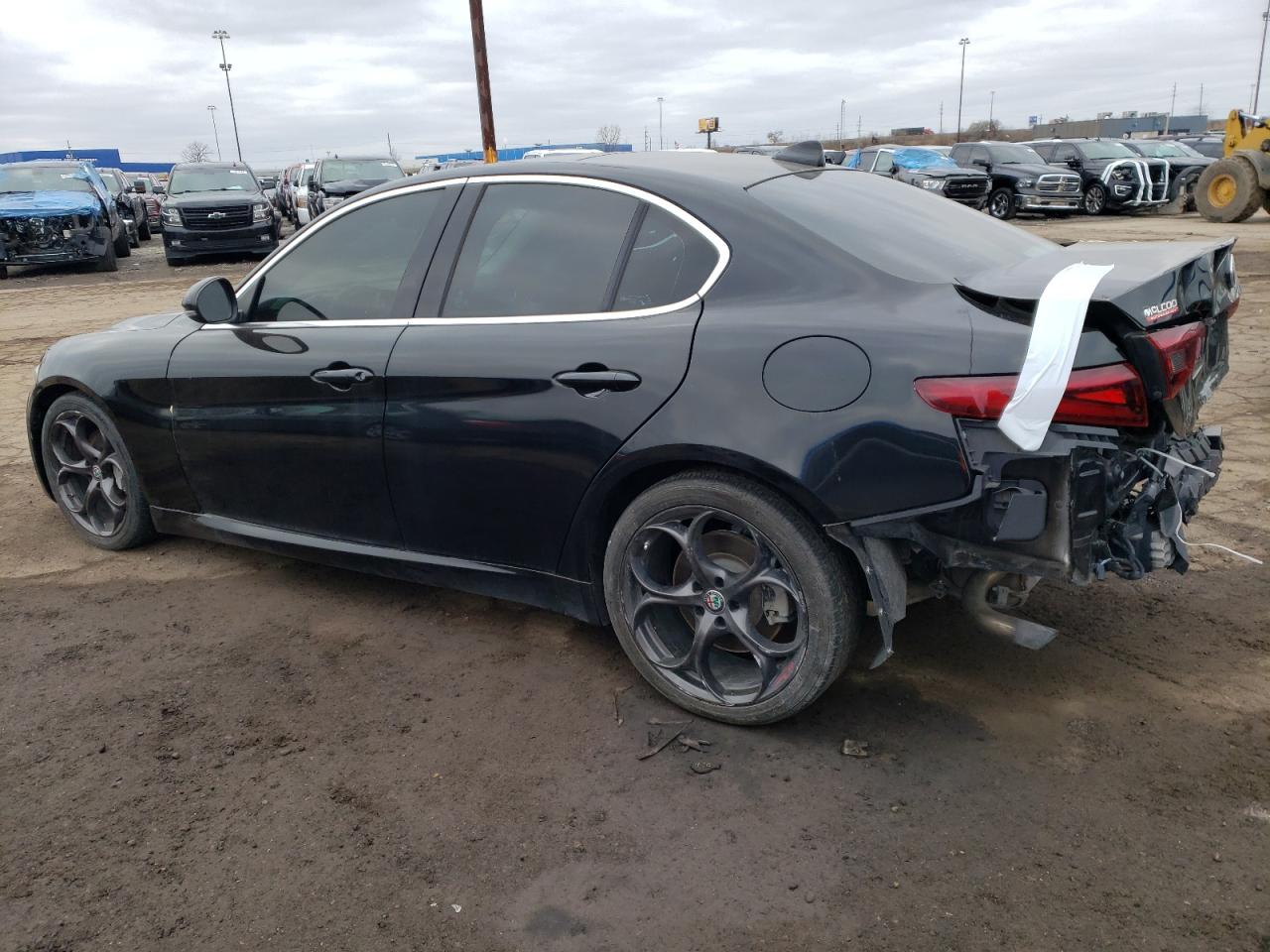 Obraz 2 z 2017 ALFA ROMEO GIULIA 2017 z VIN ZARFAEBNXH7535973