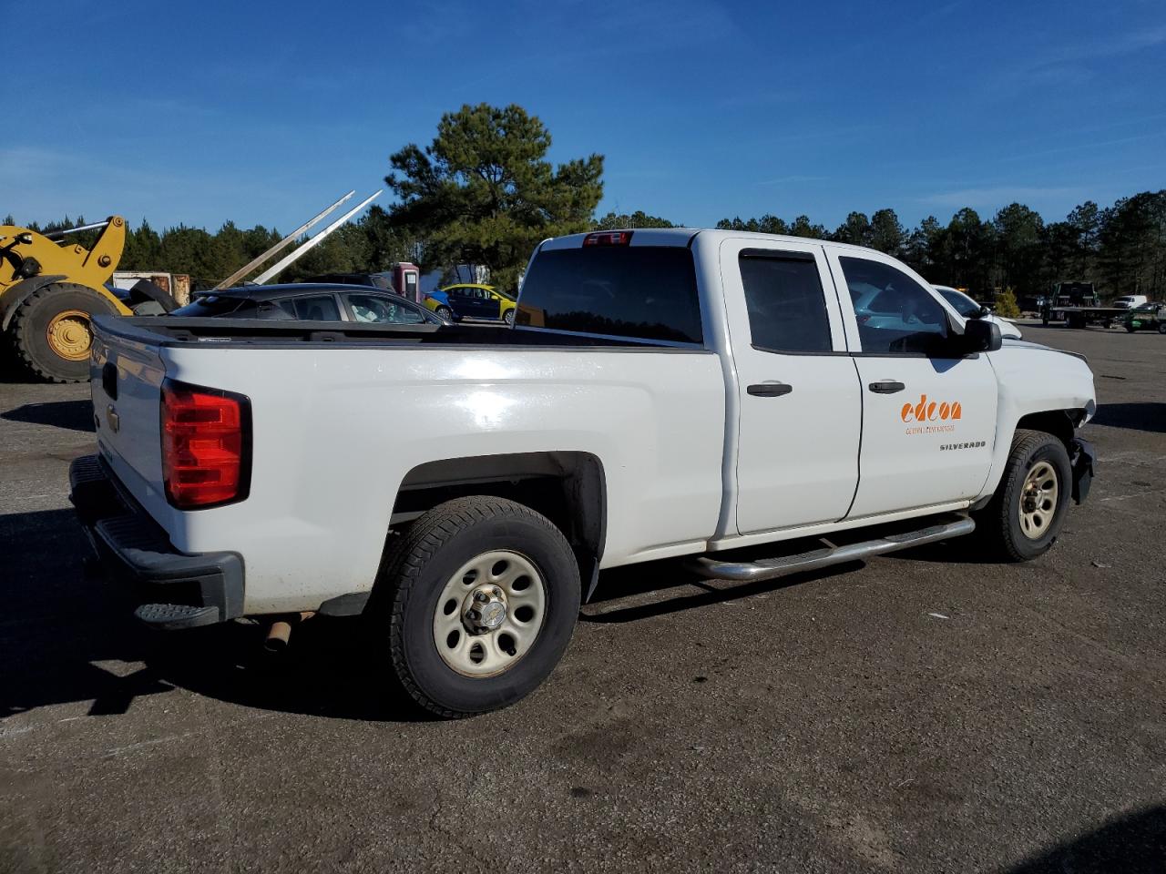 Image 3 of 2014 CHEVROLET SILVERADO C1500 2014 with VIN 1GCRCPEC8EZ245853