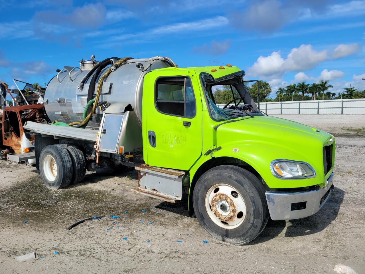 2014 FREIGHTLINER M2 106 MEDIUM DUTY 2014 image
