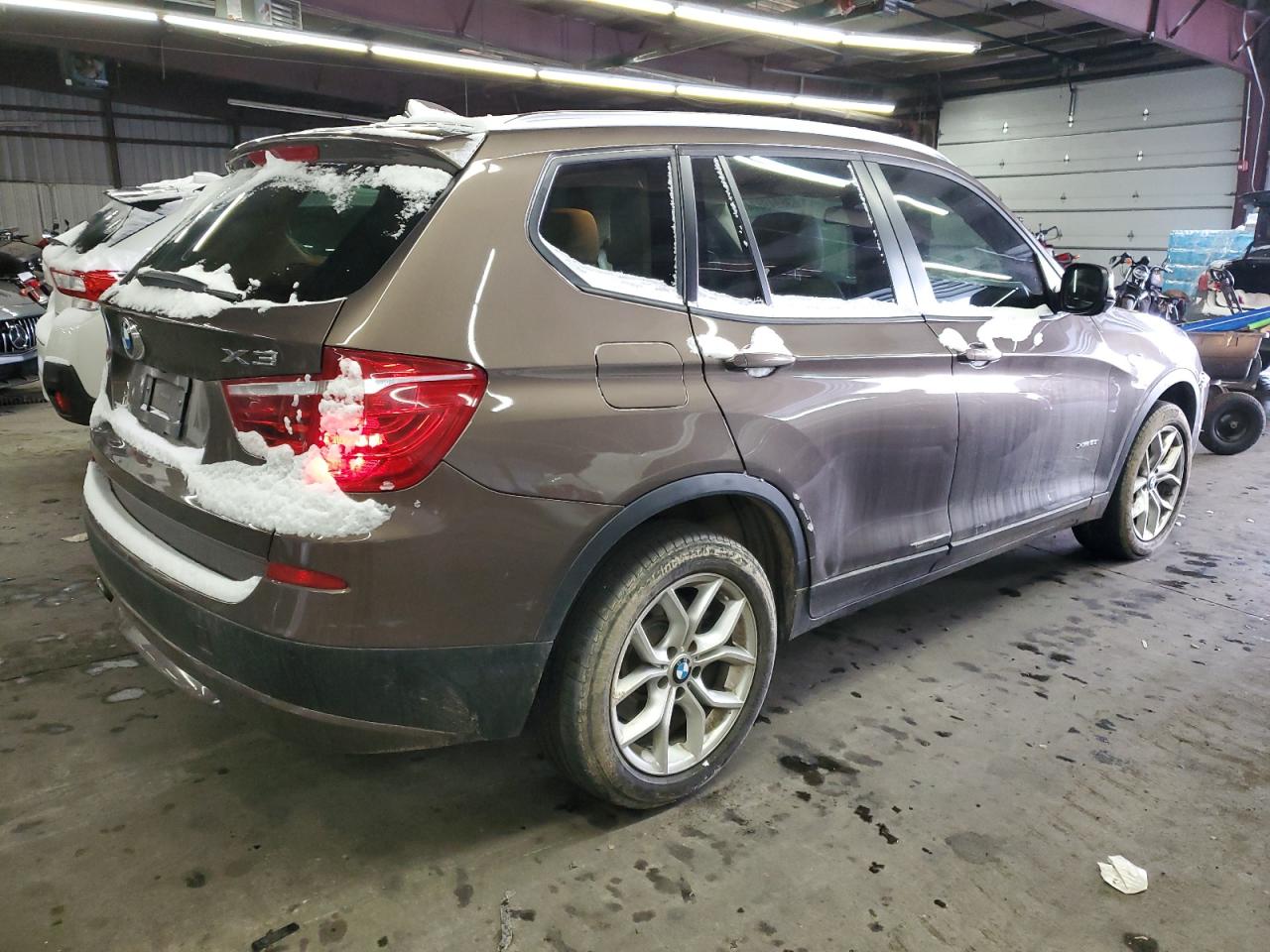 Изображение 3 2013 BMW X3 XDRIVE28I 2013 с VIN 5UXWX9C53D0A32918
