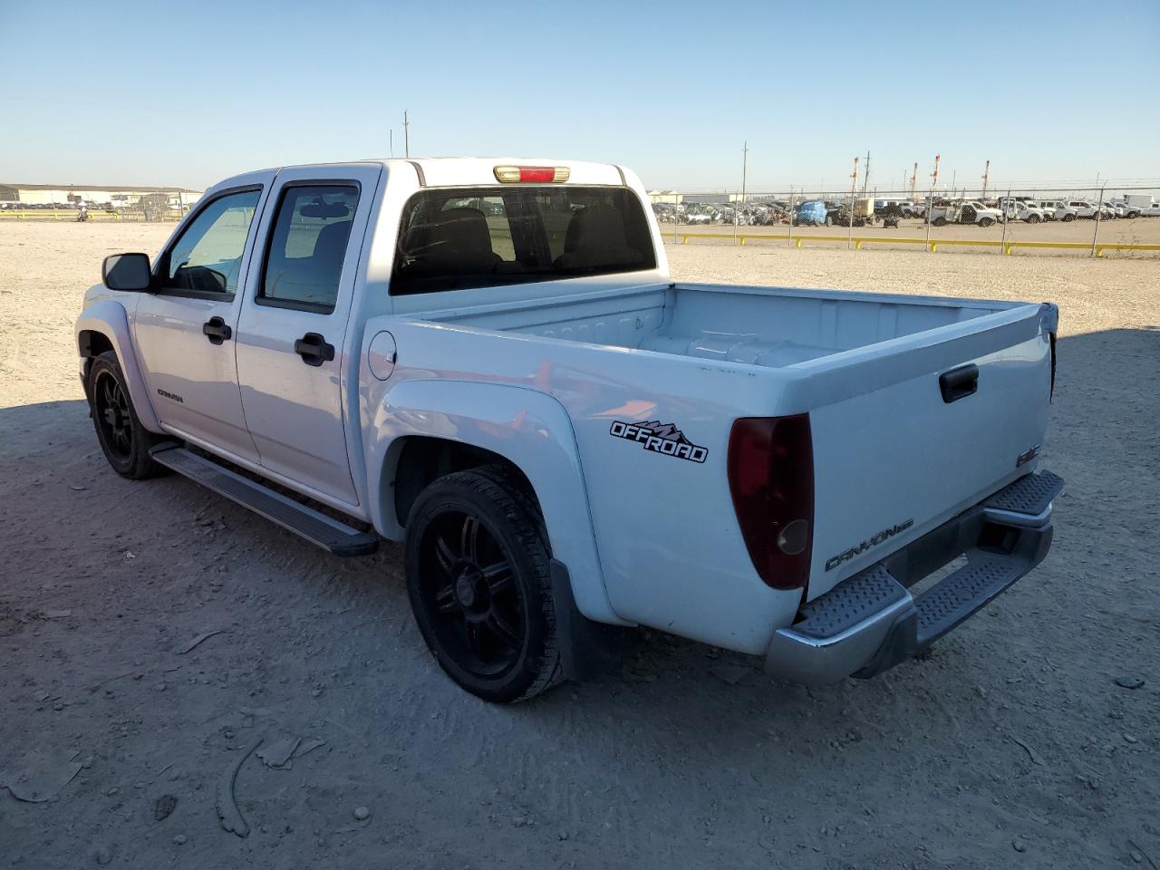 Obraz 2 z 2005 GMC CANYON  2005 z VIN 1GTCS136558289138