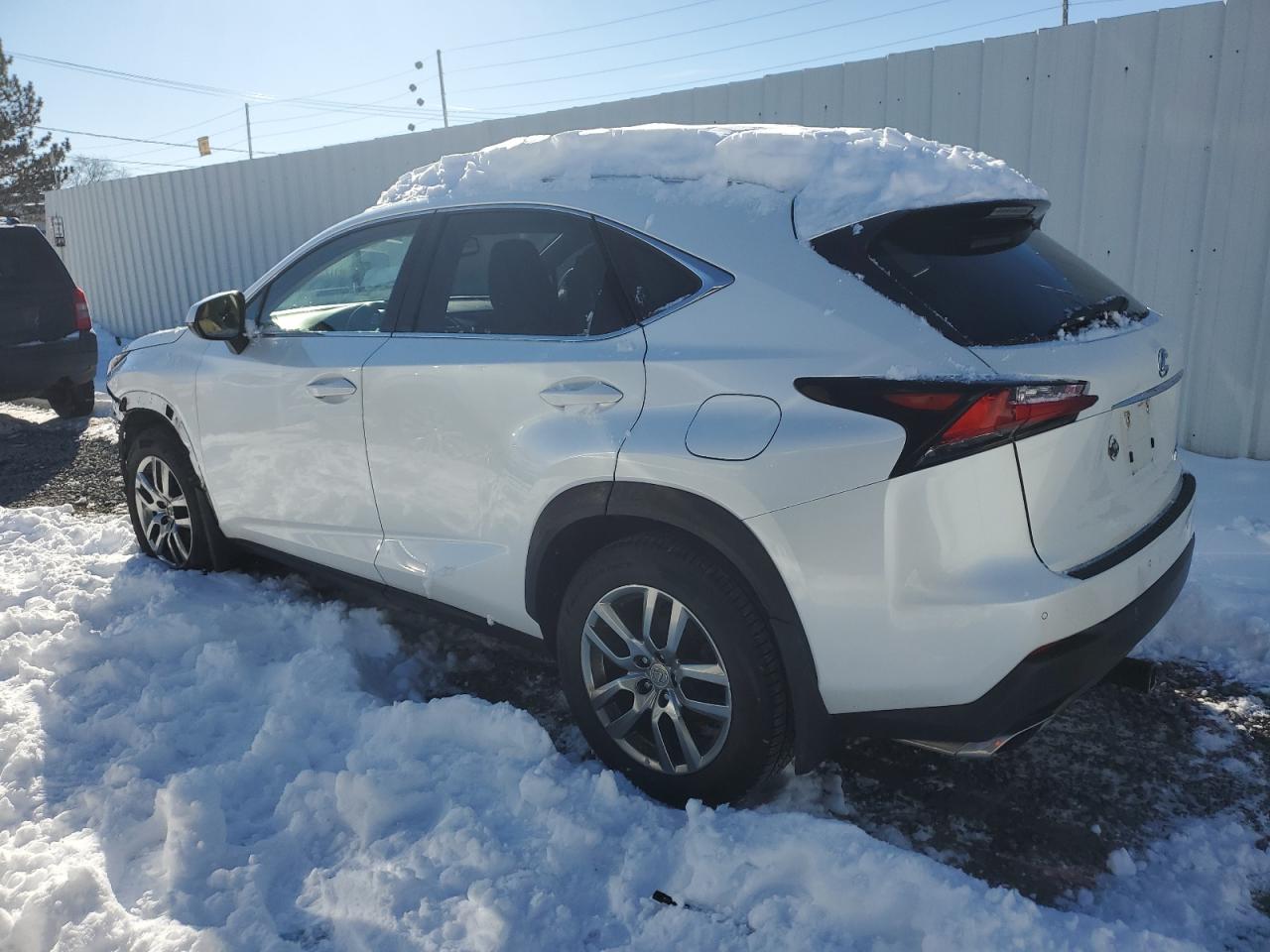 Obraz 2 z 2015 LEXUS NX 200T 2015 z VIN JTJBARBZ0F2026632