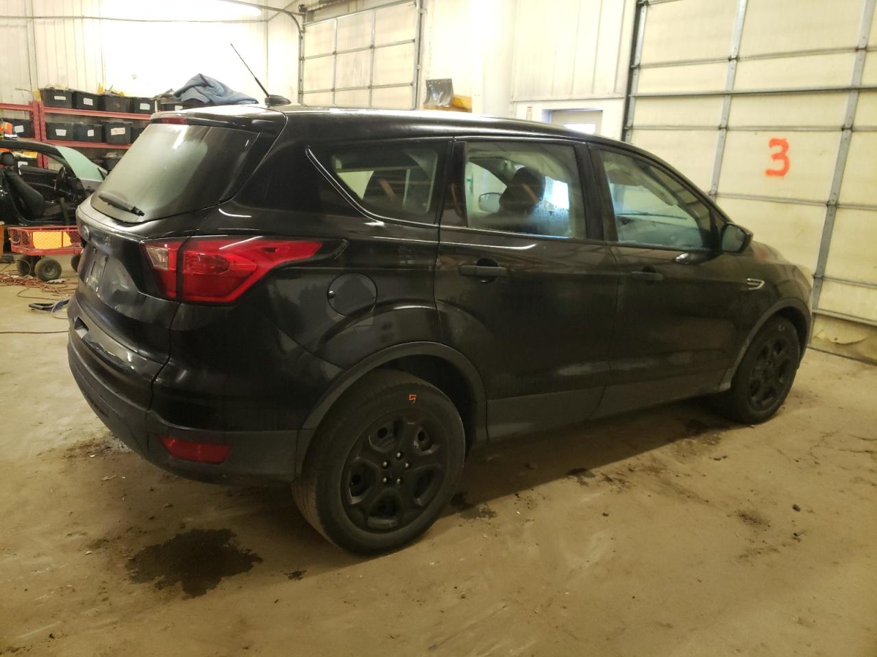 Изображение 3 2019 FORD ESCAPE S 2019 с VIN 1FMCU0F72KUC54161