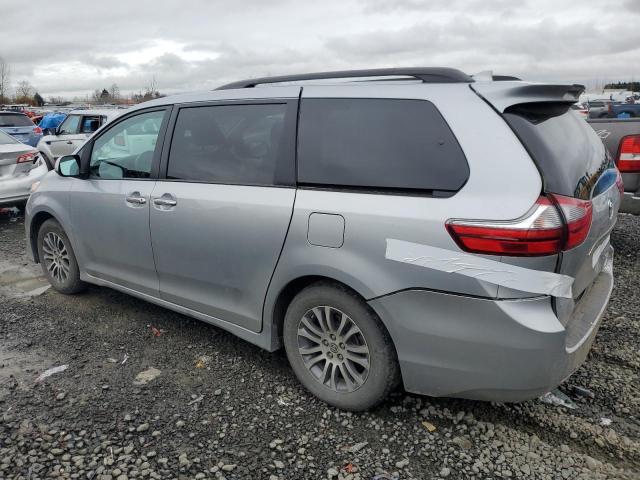 Изображение 2 2020 TOYOTA SIENNA XLE 2020 с VIN 5TDYZ3DC2LS085200
