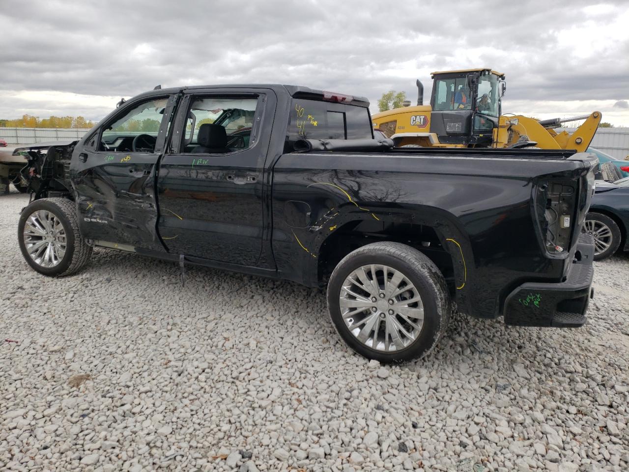Изображение 2 2023 GMC SIERRA K1500 DENALI 2023 с VIN 1GTUUGEL5PZ281512