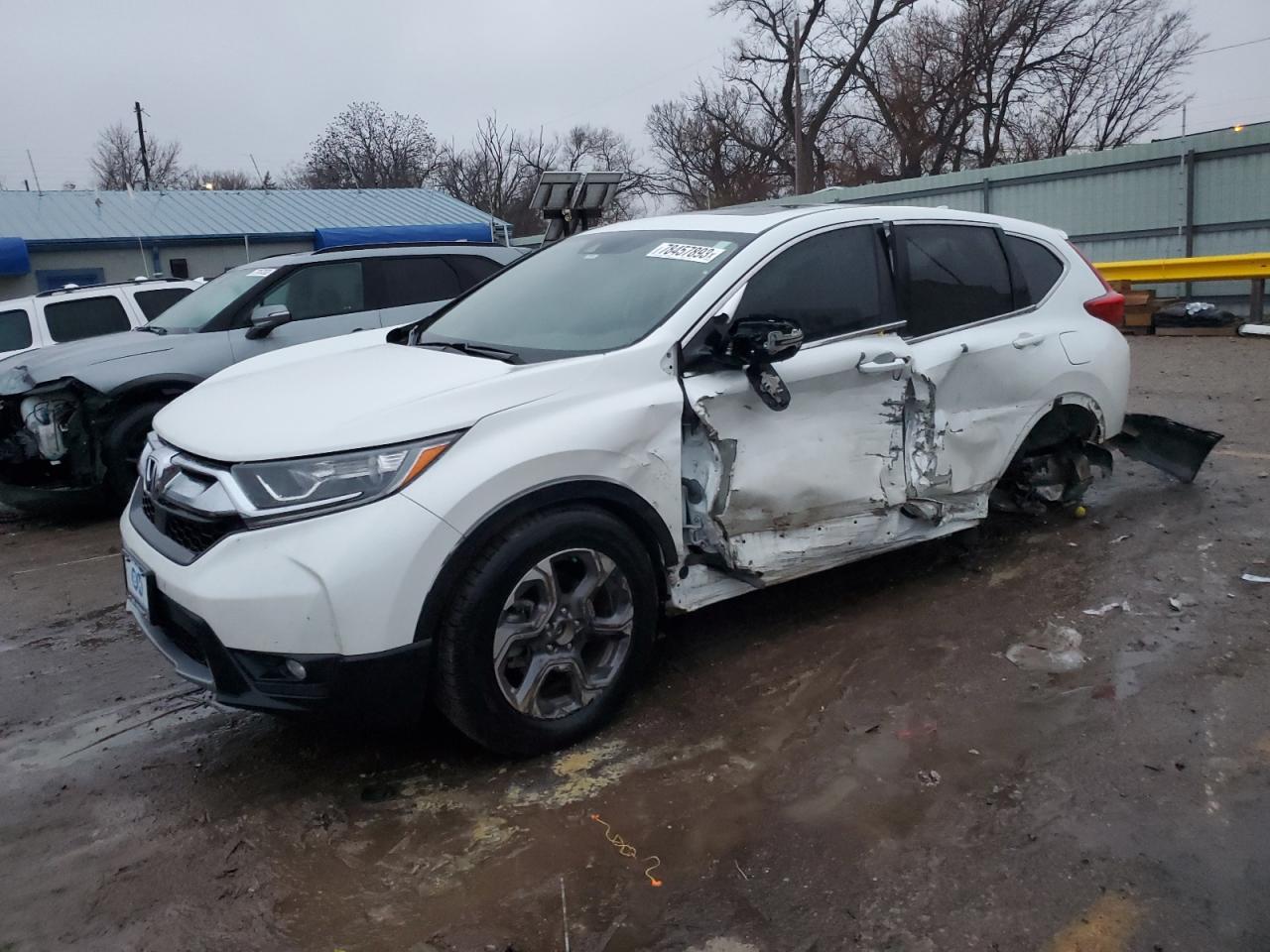 Image 1 of 2019 HONDA CR-V EX 2019 with VIN 7FARW2H55KE029844