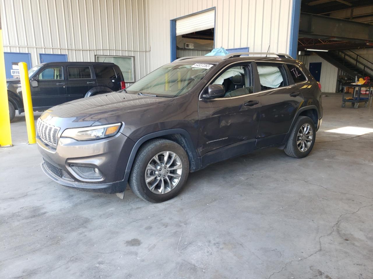 Image 1 of 2019 JEEP CHEROKEE LATITUDE PLUS 2019 with VIN 1C4PJLLB2KD184198