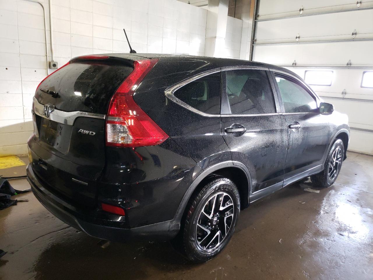 Image 3 of 2016 HONDA CR-V SE 2016 with VIN 5J6RM4H46GL082846