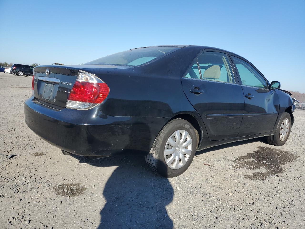 Изображение 3 2005 TOYOTA CAMRY LE 2005 с VIN 4T1BE32K65U620891