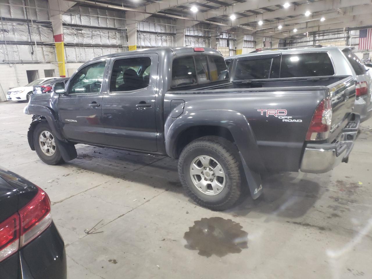 Obraz 2 z 2011 TOYOTA TACOMA DOUBLE CAB 2011 z VIN 3TMLU4EN7BM063108