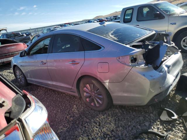 Image 2 of 2016 HYUNDAI SONATA HYBRID 2016 with VIN KMHE24L19GA041576