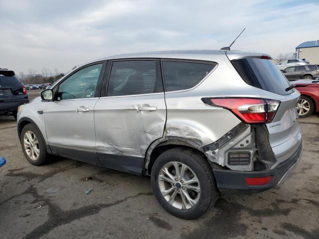Obraz 2 z 2017 FORD ESCAPE SE 2017 z VIN 1FMCU9GDXHUD90572