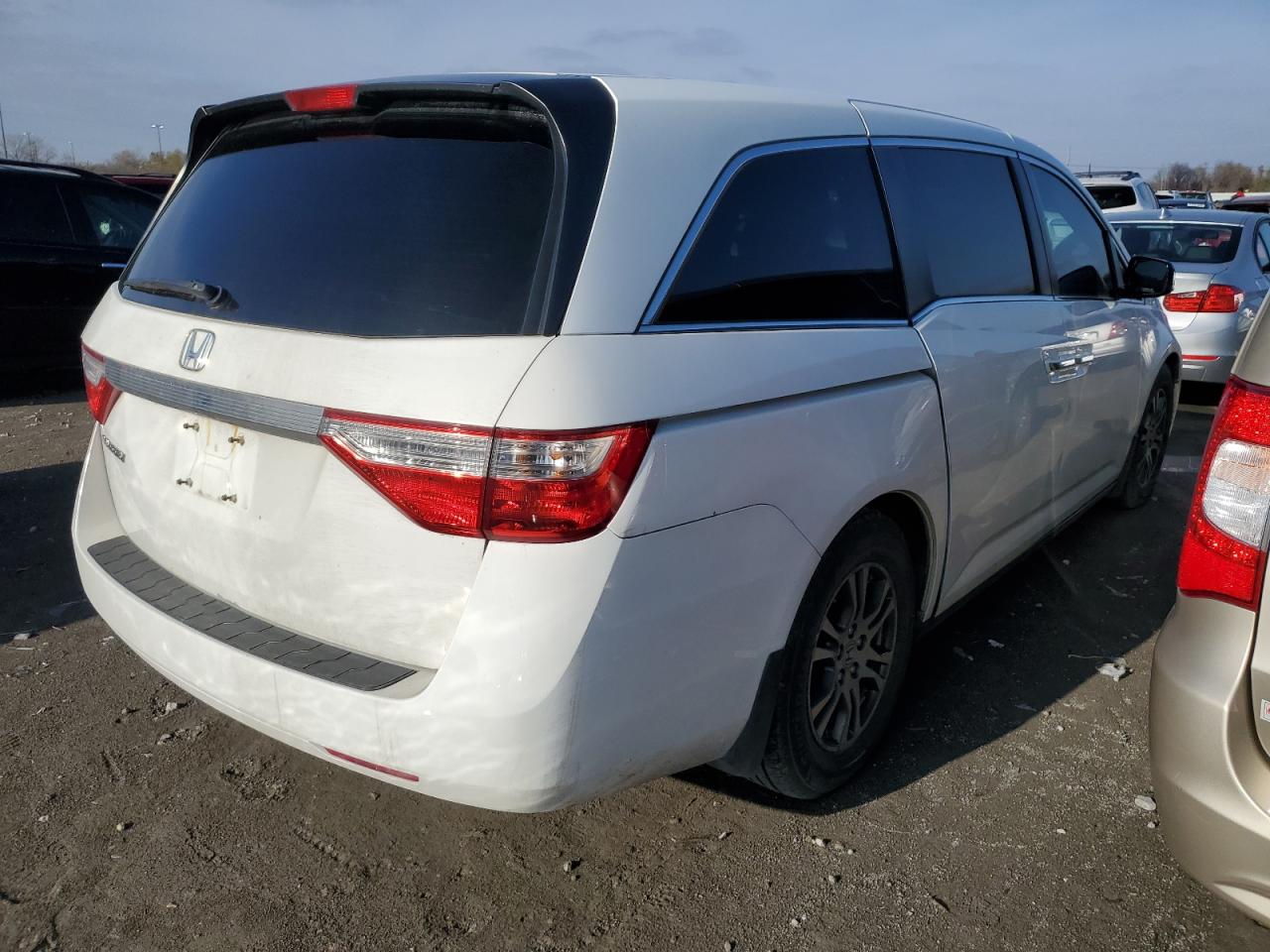 Image 3 of 2011 HONDA ODYSSEY EX 2011 with VIN 5FNRL5H41BB034388