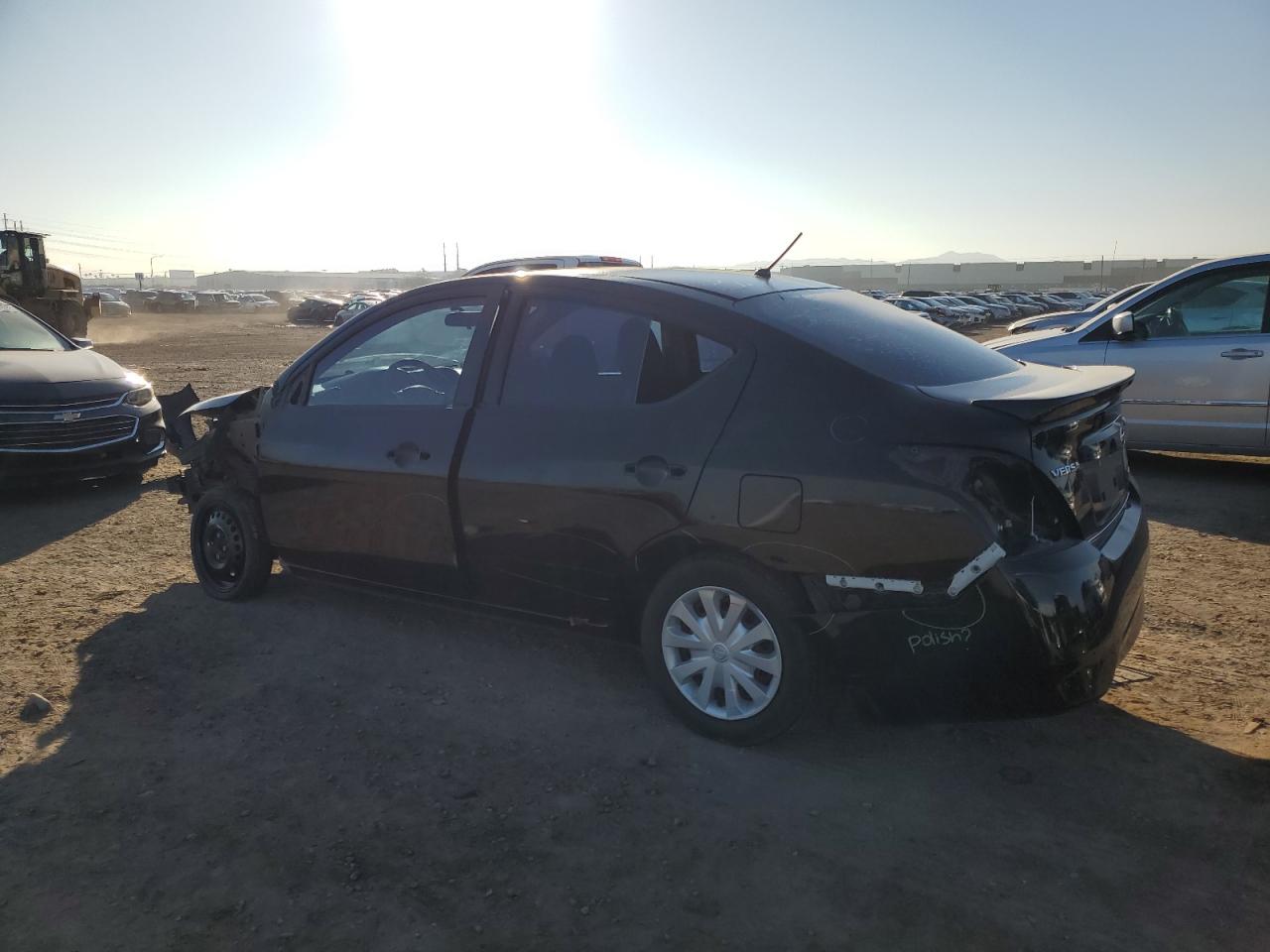 Изображение 2 2016 NISSAN VERSA S 2016 с VIN 3N1CN7AP0GL867112
