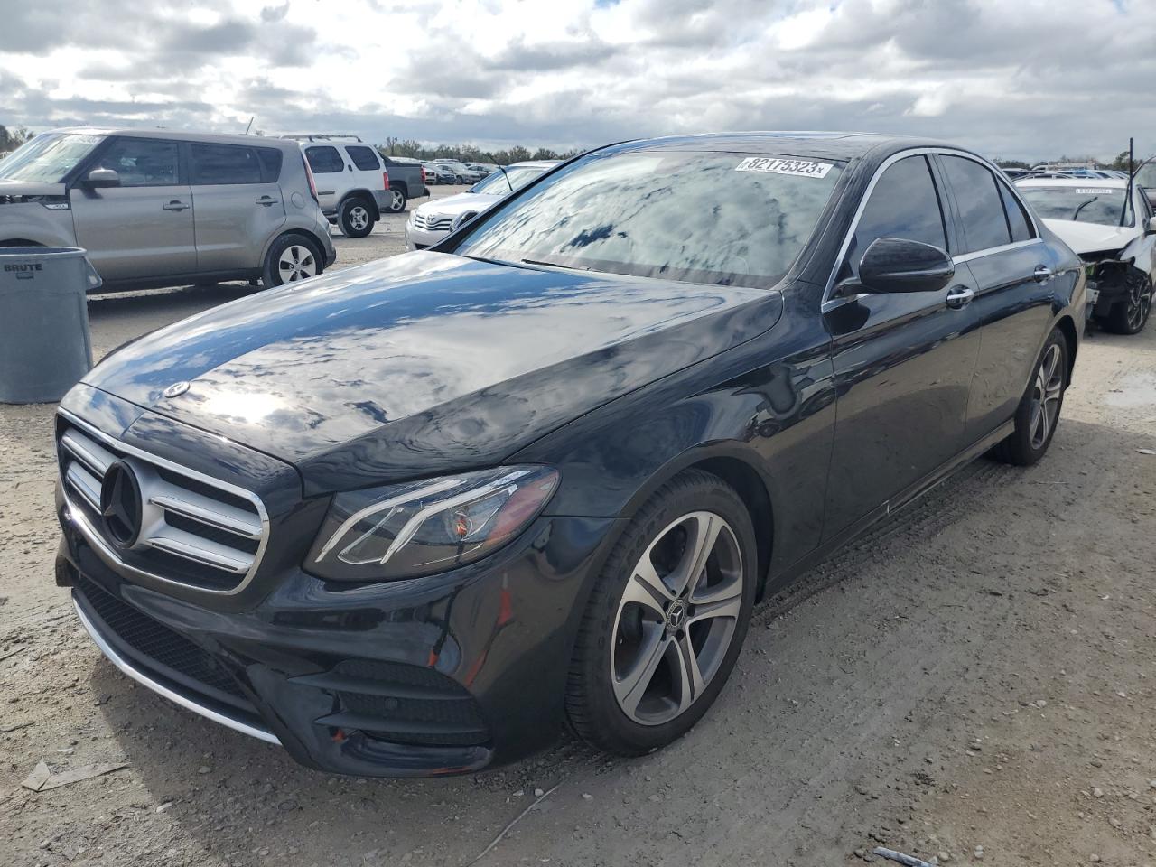Image 1 of 2019 MERCEDES-BENZ E 300 2019 with VIN WDDZF4JB7KA658527
