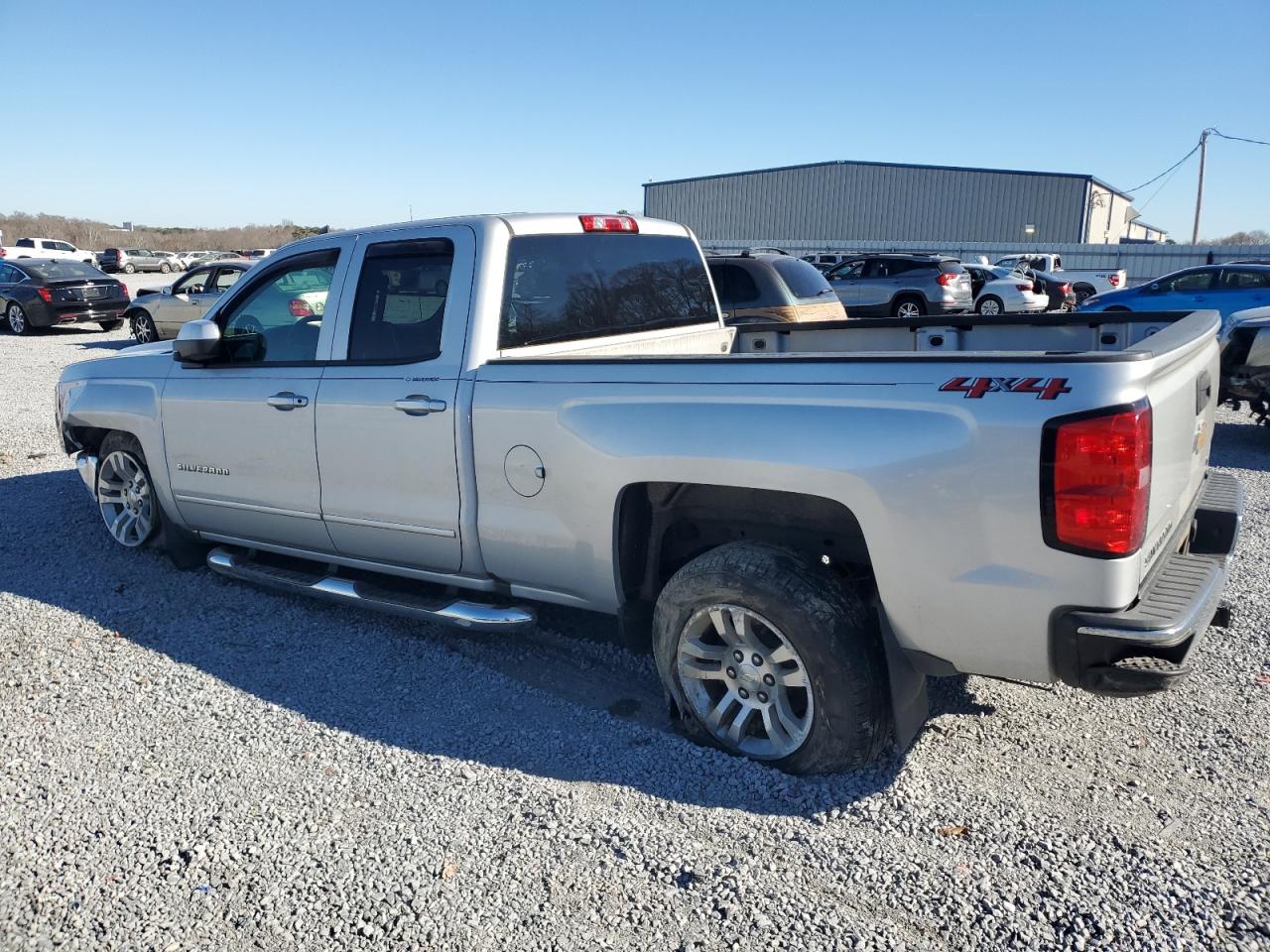 Image 2 of 2018 CHEVROLET SILVERADO K1500 LT 2018 with VIN 1GCVKRECXJZ102264