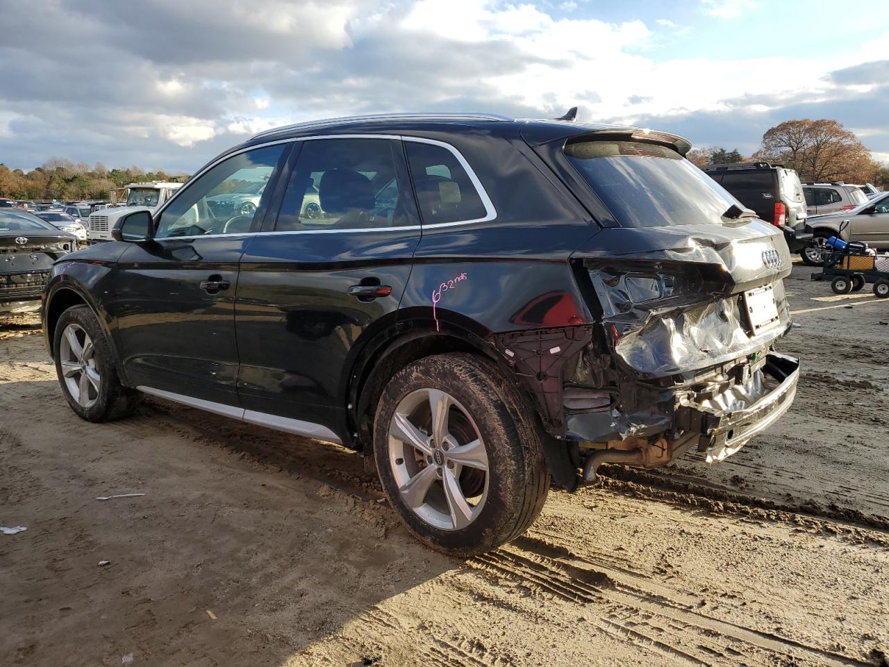 Obraz 2 z 2020 AUDI Q5 PREMIUM 2020 z VIN WA1ANAFY9L2065702