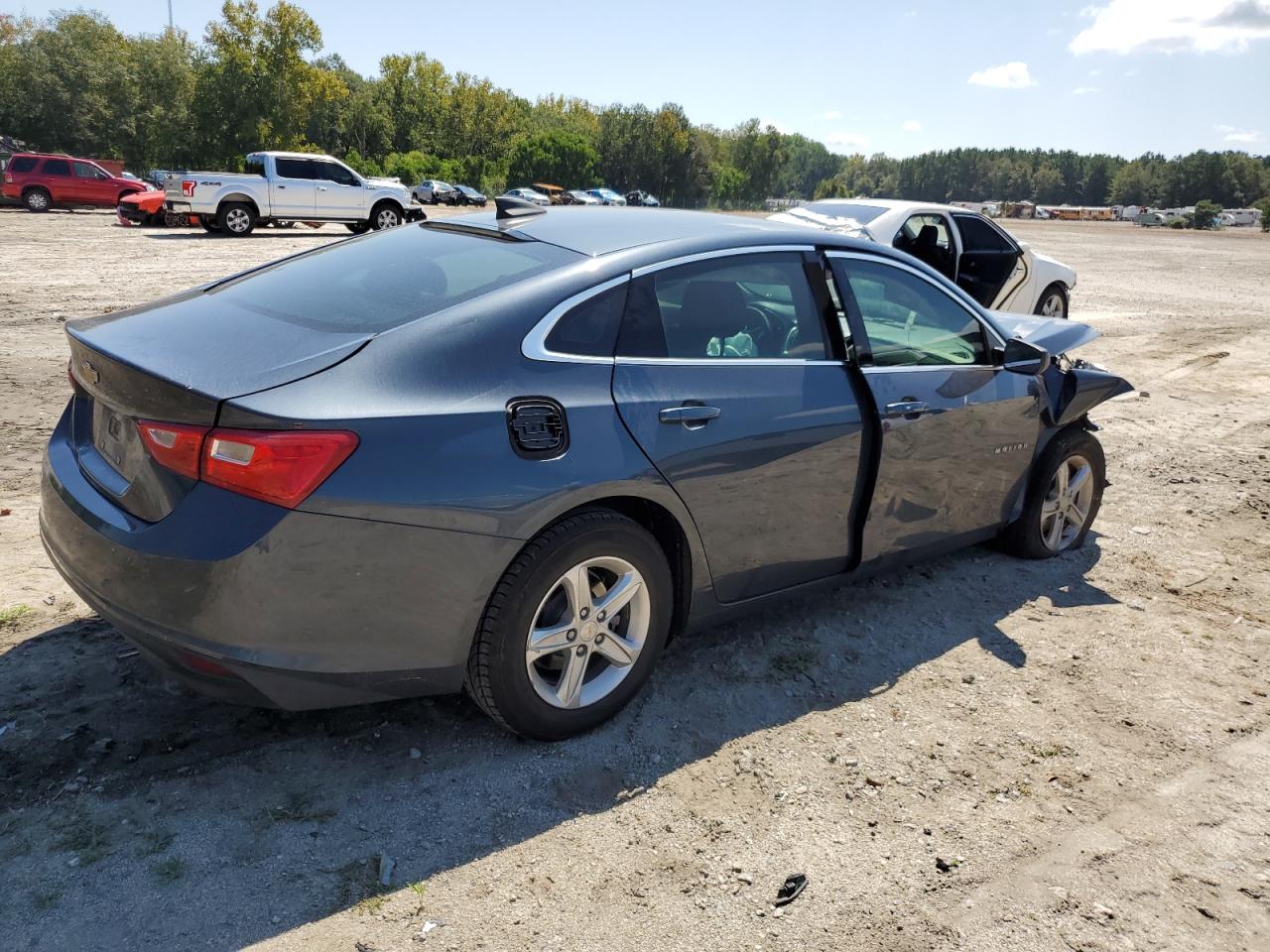 Изображение 3 2020 CHEVROLET MALIBU LS 2020 с VIN 1G1ZB5ST8LF021436