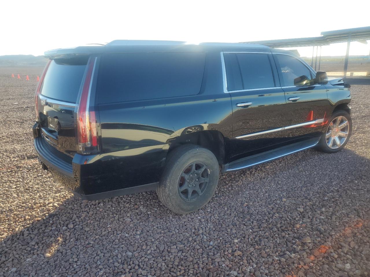 Изображение 3 2017 CADILLAC ESCALADE ESV PREMIUM LUXURY 2017 с VIN 1GYS3JKJXHR289952
