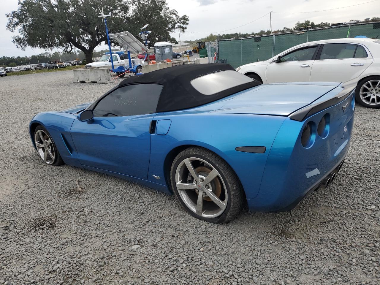 Image 2 of 2008 CHEVROLET CORVETTE  2008 with VIN 1G1YY36W985121898