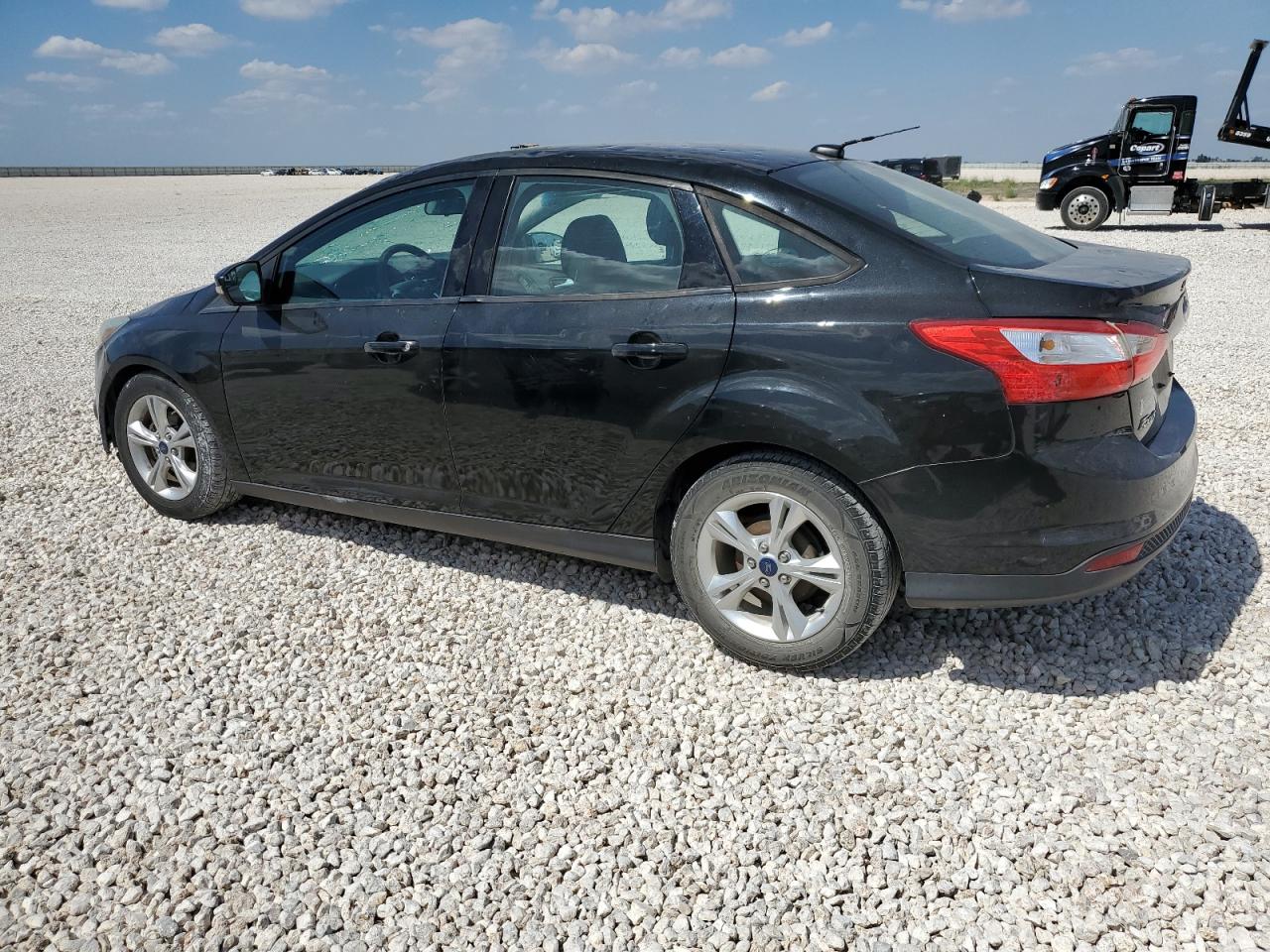 Image 2 of 2014 FORD FOCUS SE 2014 with VIN 1FADP3F26EL339557