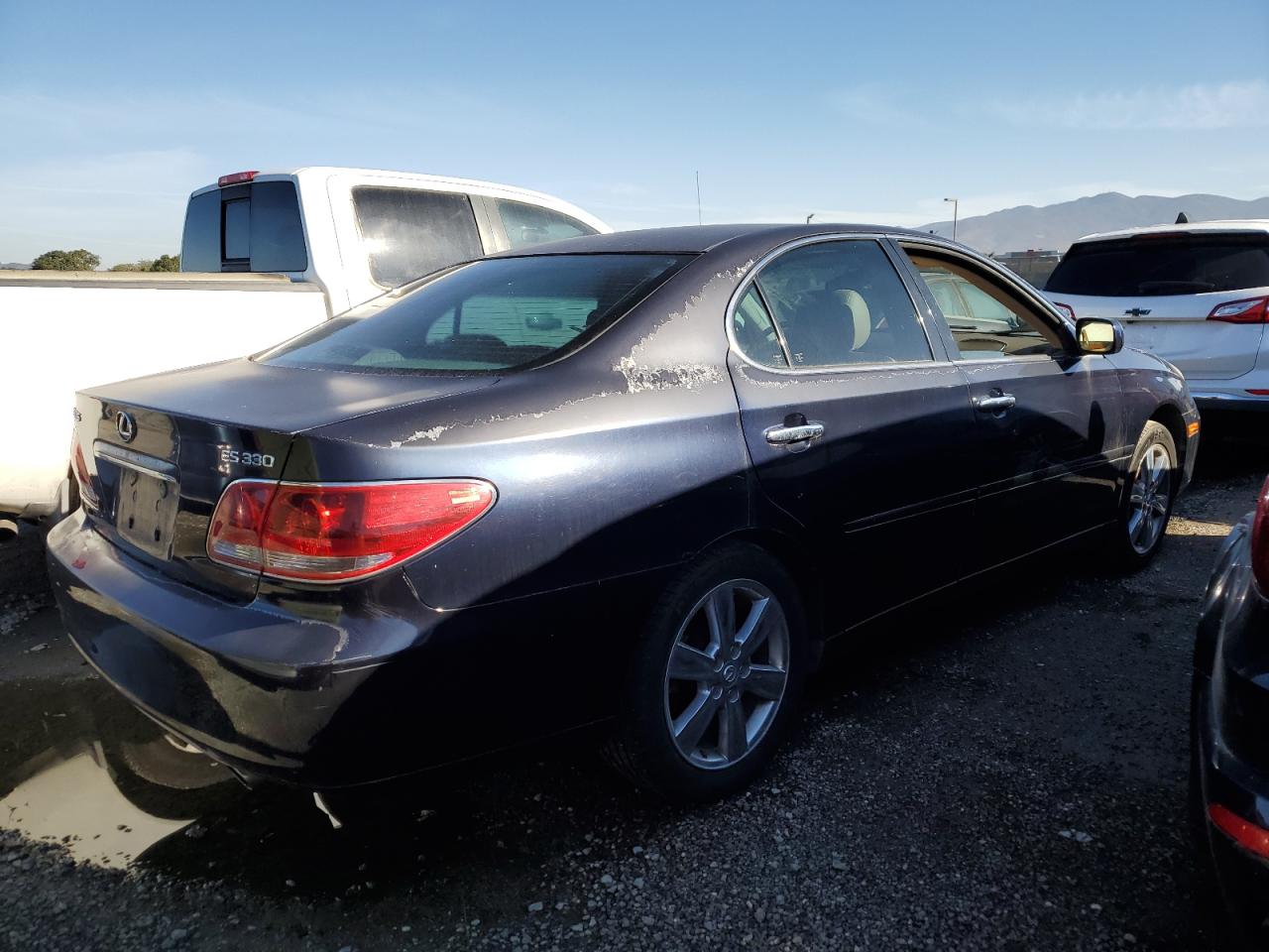 Obraz 3 z 2005 LEXUS ES 330 2005 z VIN JTHBA30G755091703