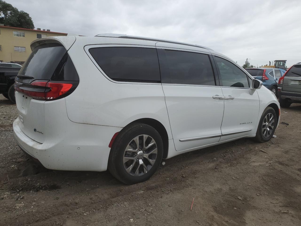 Obraz 3 z 2021 CHRYSLER PACIFICA HYBRID PINNACLE 2021 z VIN 2C4RC1N73MR536284