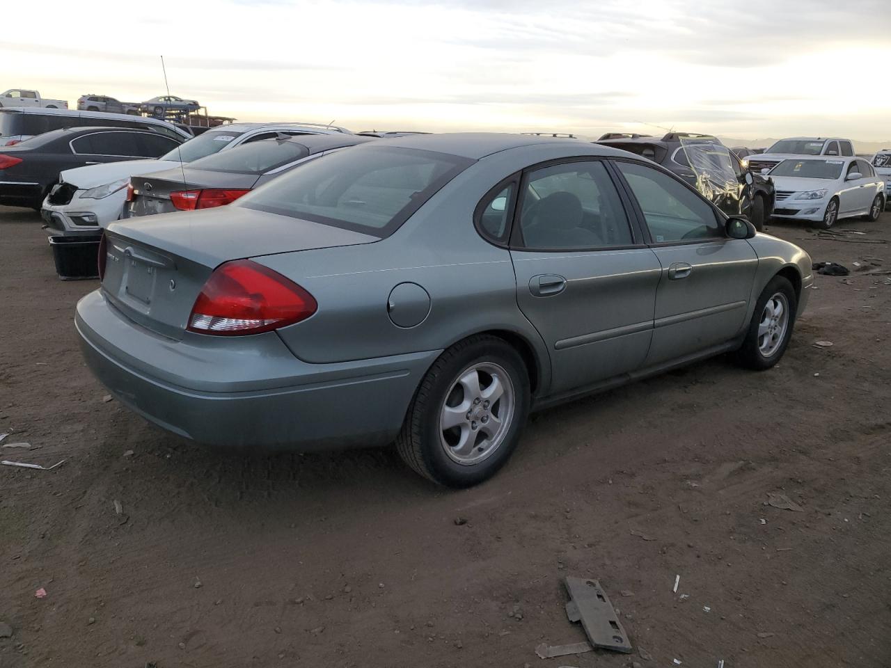 Изображение 3 2005 FORD TAURUS SE 2005 с VIN 1FAFP53U35A254133