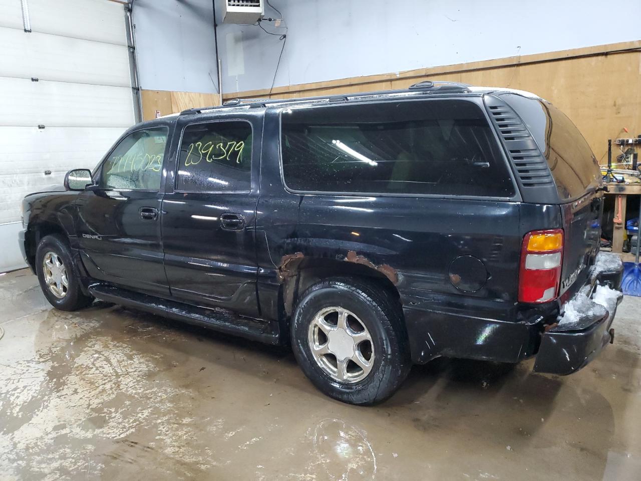 Изображение 2 2002 GMC DENALI XL K1500 2002 с VIN 1GKFK66U02J236084