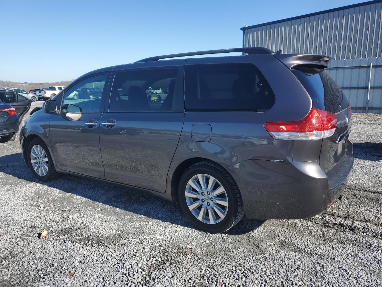 Image 2 of 2012 TOYOTA SIENNA XLE 2012 with VIN 5TDYK3DC8CS223424